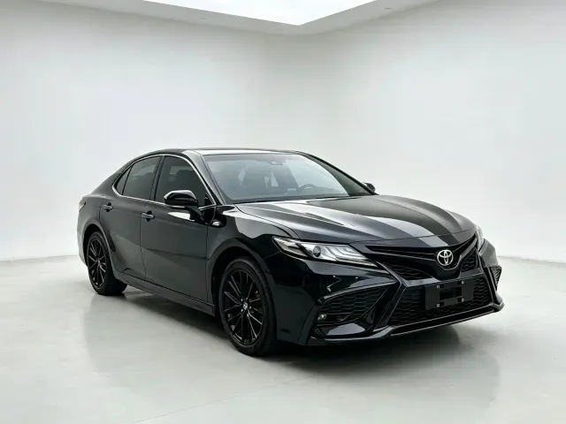 Toyota Camry — Фото автомобиля 3