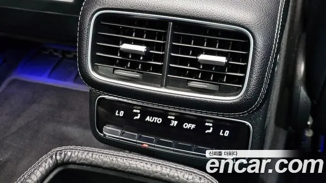 Mercedes-Benz GLS-Class — Фото автомобиля 27