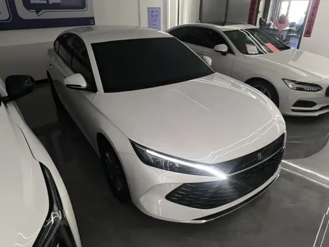 BYD Qin L — Фото автомобиля 3
