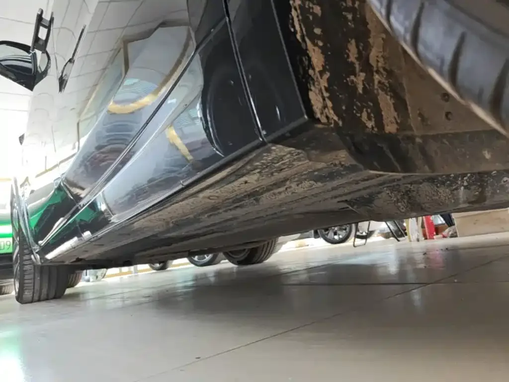 Li Auto Li Xiang L9 2022 Max — Фото автомобиля 21