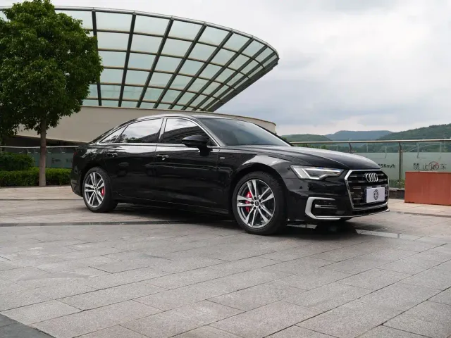 Audi A6L — Фото автомобиля 3