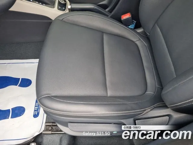 Hyundai Venue — Фото автомобиля 18