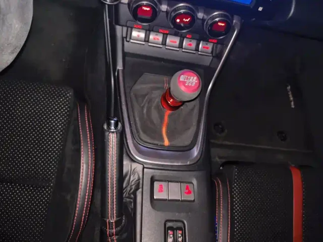 Subaru BRZ — Фото автомобиля 16