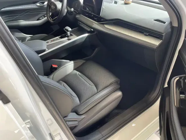 Geely Xingrui — Фото автомобиля 6
