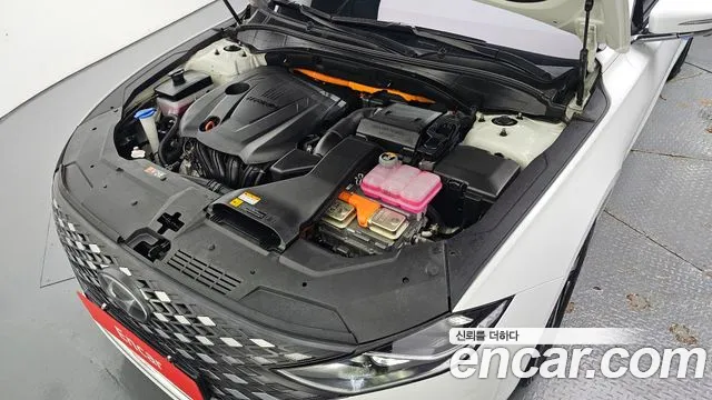 Hyundai Grandeur Grandeur (New) Hybrid — Фото автомобиля 9