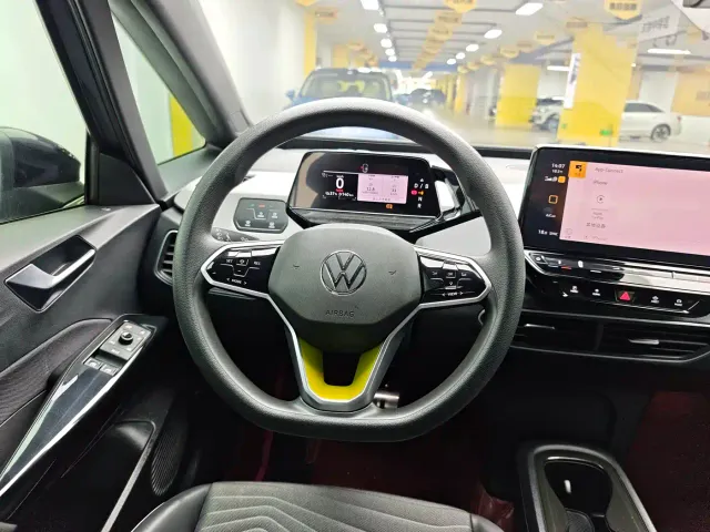 Volkswagen ID.3 — Фото автомобиля 8