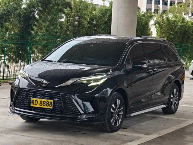 Toyota Granvia — Фото автомобиля 2
