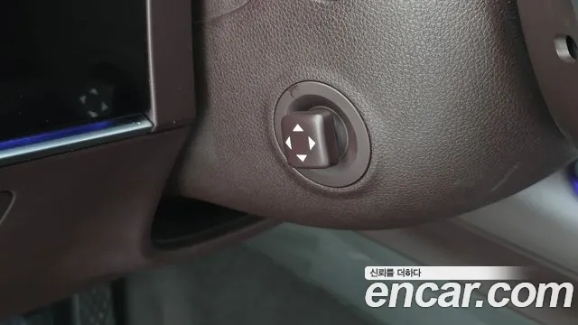 Genesis GV70 — Фото автомобиля 24