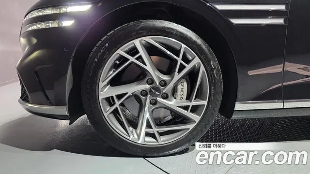 Genesis G90 Бензин 3.5 турбо AWD — Фото автомобиля 5