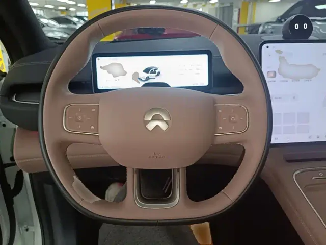 Nio EC6 — Фото автомобиля 10