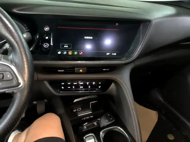Buick Envision Plus — Фото автомобиля 12