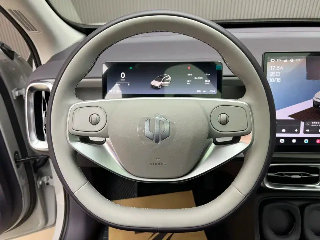 Leapmotor B10 — Фото автомобиля 9