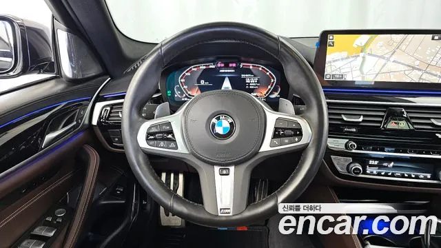 BMW 5 Series G30 — Фото автомобиля 19