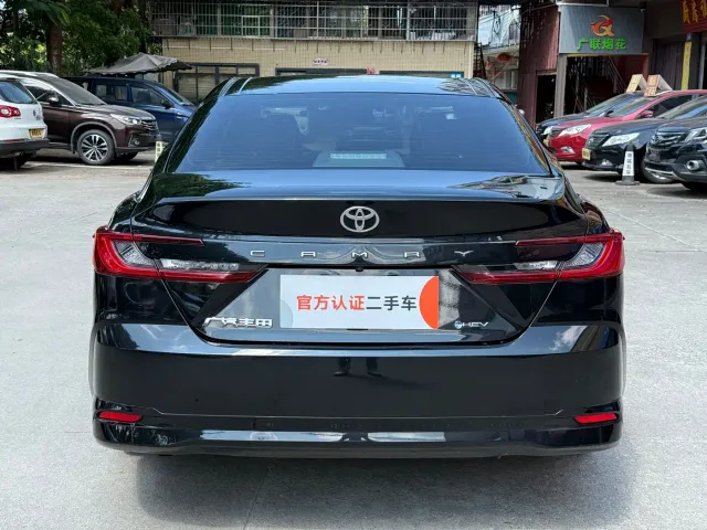 Toyota Camry — Фото автомобиля 4