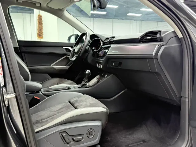 Audi Q3 — Фото автомобиля 19