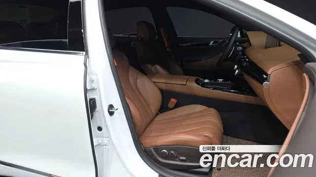 Genesis G80 Бензин 2.5 турбо AWD — Фото автомобиля 8