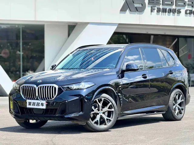 Фотография автомобиля — BMW X5