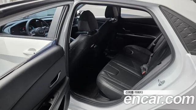 Hyundai Avante CN7 — Фото автомобиля 24