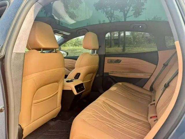 Geely Galaxy Xingyao 8 — Фото автомобиля 6