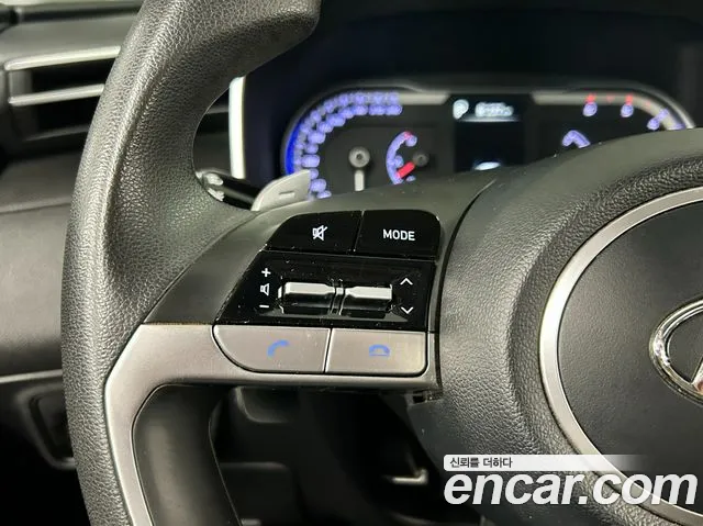Hyundai Tucson Tucson (NX4) Дизель 2.0 4WD — Фото автомобиля 15