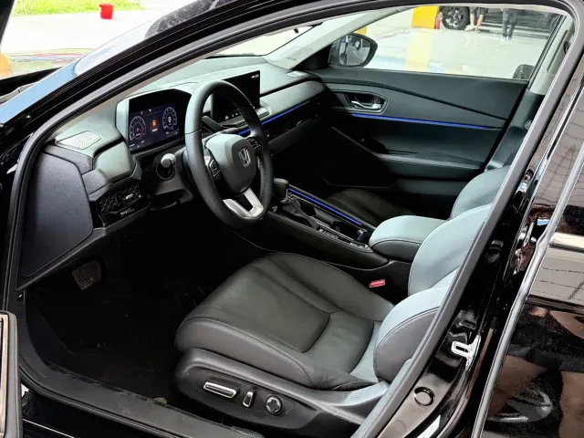 Honda Accord — Фото автомобиля 6