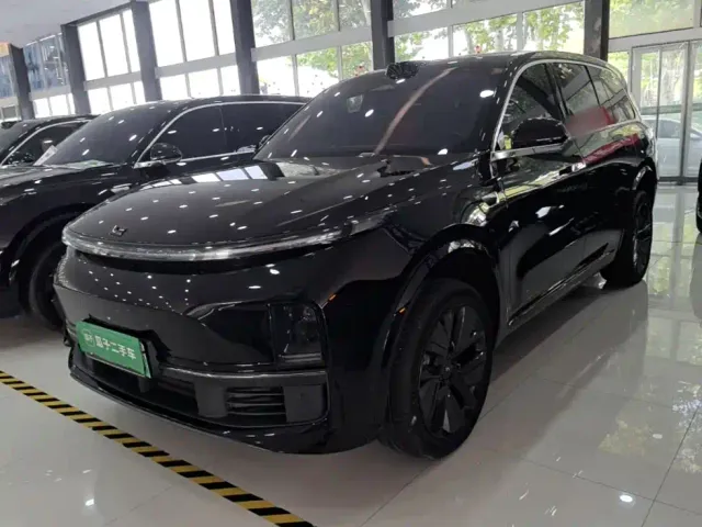 Фотография автомобиля — Li Auto L9
