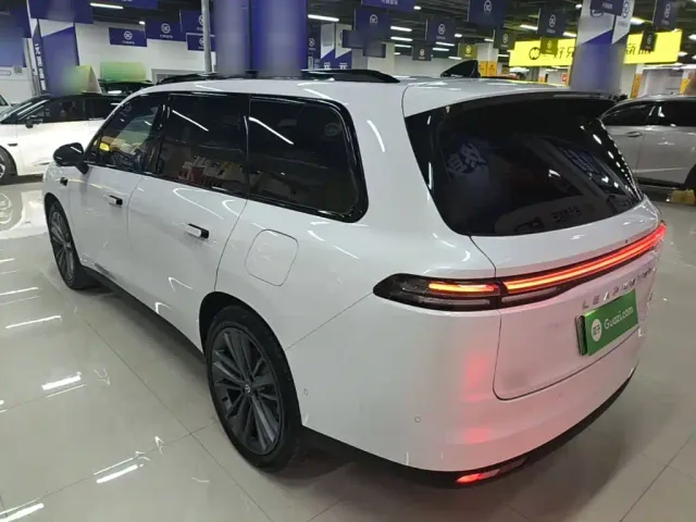 Leapmotor C16 — Фото автомобиля 4