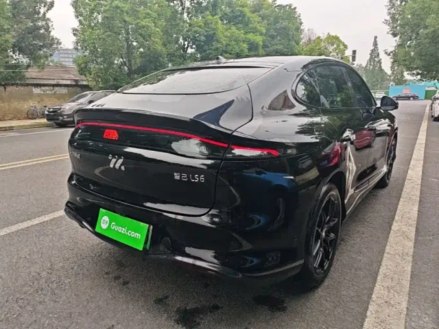 IM Motors LS6 — Фото автомобиля 6
