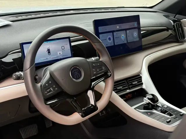BYD Song Pro — Фото автомобиля 11