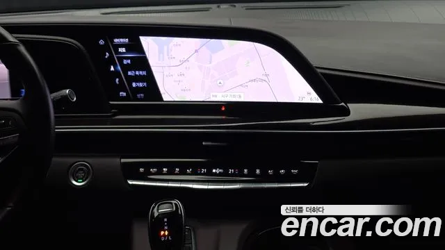 Cadillac Escalade 5th Gen — Фото автомобиля 21