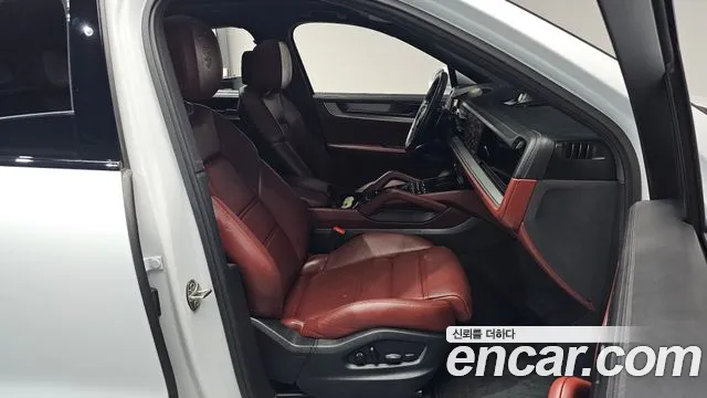Porsche Cayenne PO536 — Фото автомобиля 16
