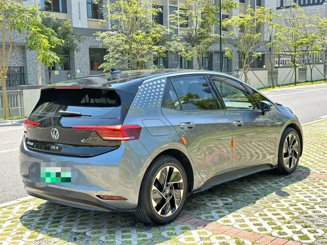 Volkswagen ID.3 — Фото автомобиля 9