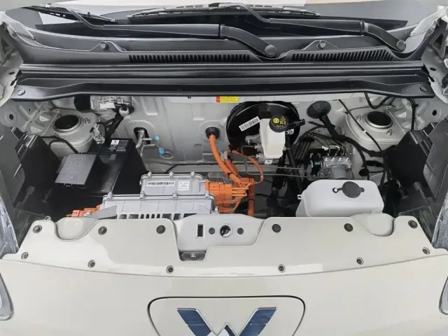 Wuling Hongguang Mini EV — Фото автомобиля 6