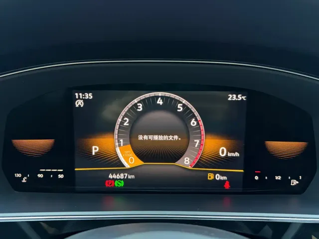 Volkswagen Passat — Фото автомобиля 11