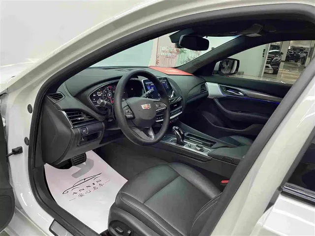 Cadillac CT5 — Фото автомобиля 7