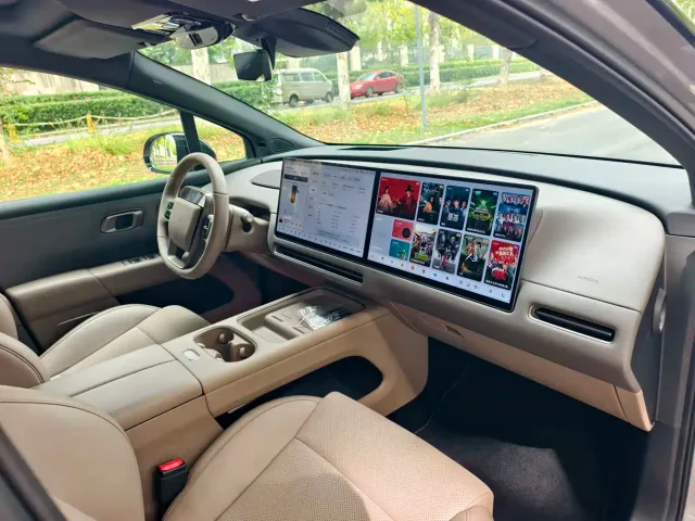 Li Auto i6 — Фото автомобиля 9
