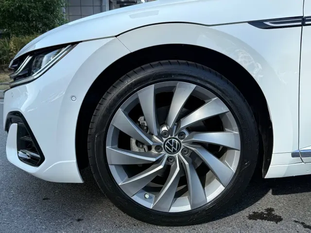Volkswagen CC — Фото автомобиля 16