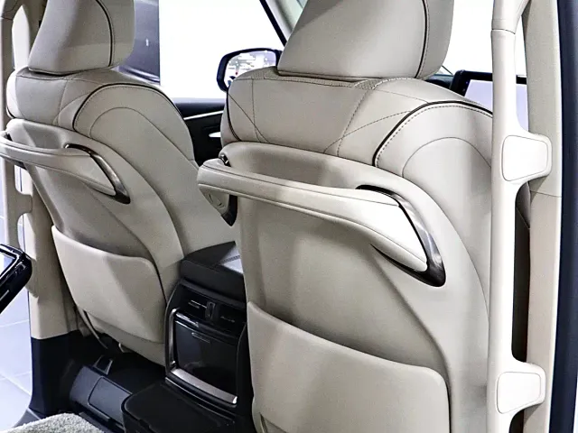 Toyota Vellfire — Фото автомобиля 17
