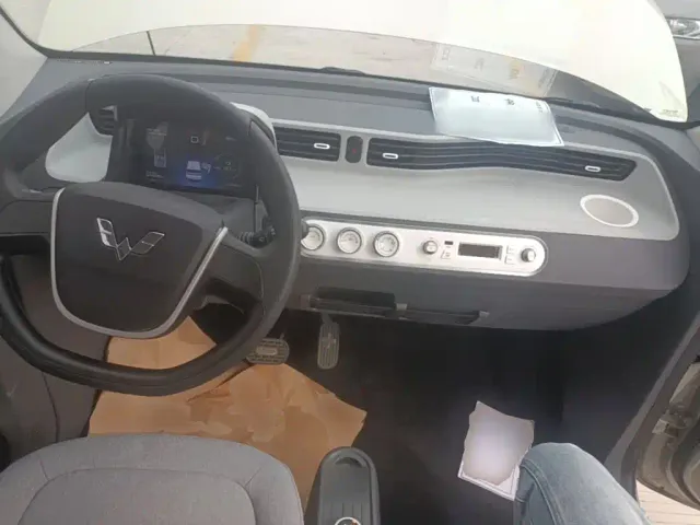 Wuling Hongguang Mini EV — Фото автомобиля 9
