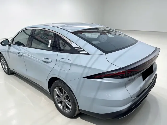 Geely Galaxy L6 — Фото автомобиля 5