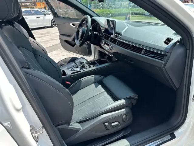 Audi A4L — Фото автомобиля 12