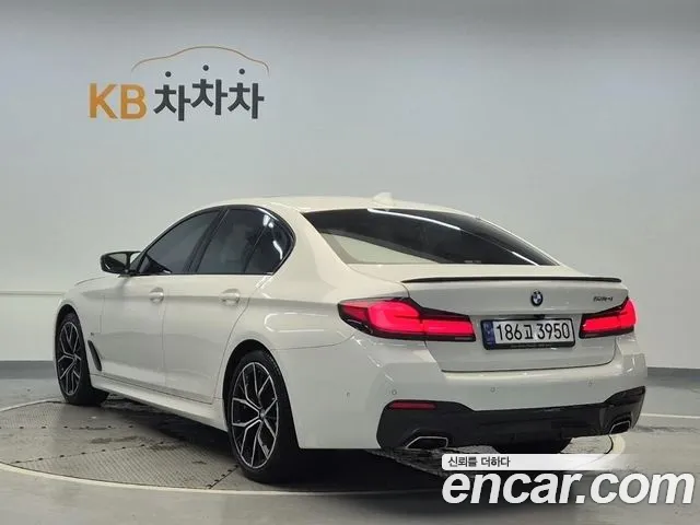 BMW 5 Series G30 — Фото автомобиля 2