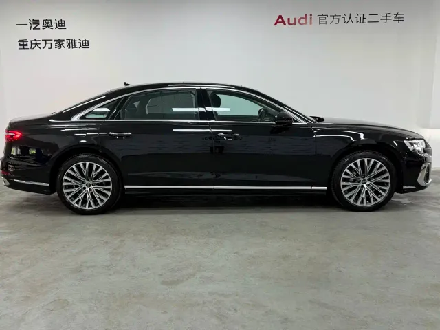 Audi A8 — Фото автомобиля 6