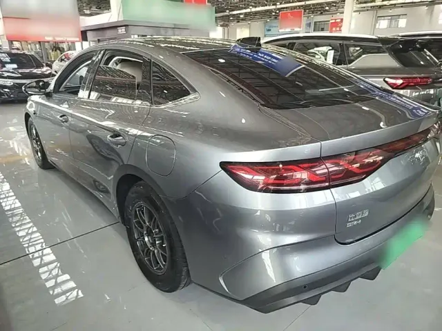 BYD Qin L — Фото автомобиля 4