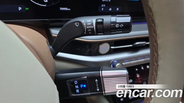 Hyundai Grandeur GN7 — Фото автомобиля 12