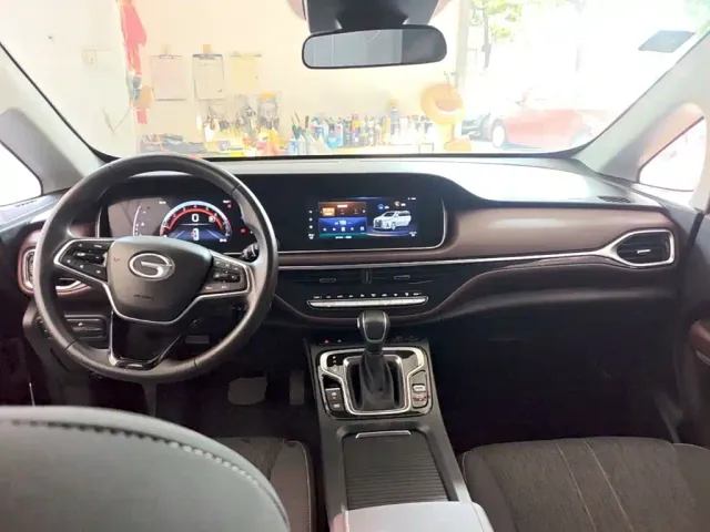 GAC Trumpchi M6 — Фото автомобиля 9
