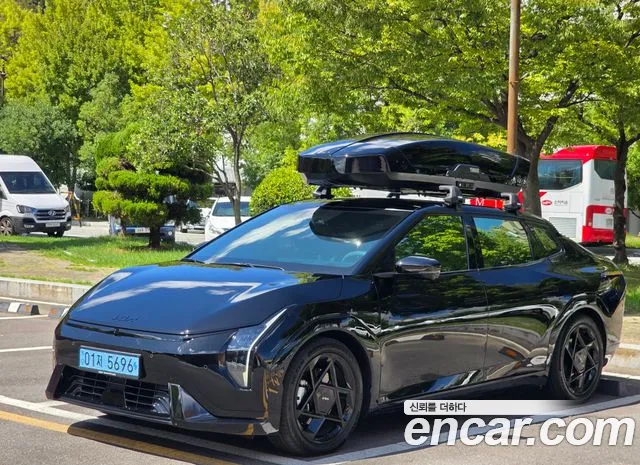 Фотография автомобиля — Kia EV4
