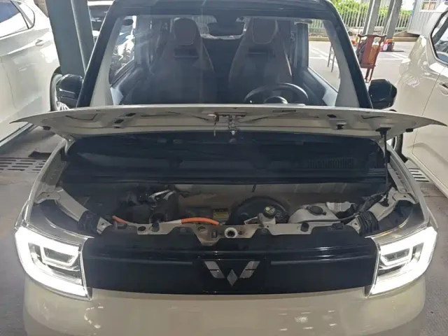 Wuling Hongguang Mini EV — Фото автомобиля 19