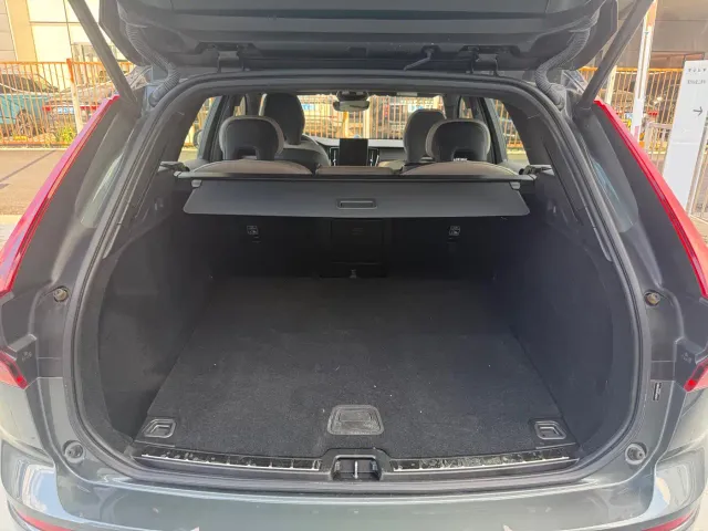 Volvo XC60 — Фото автомобиля 13