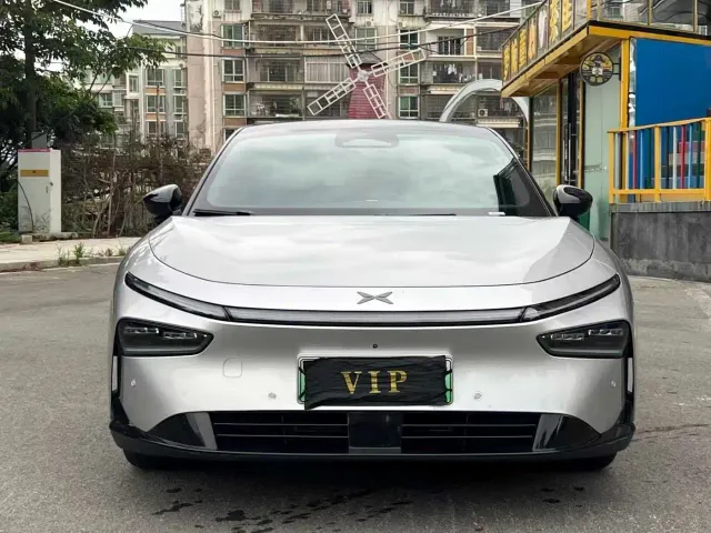 Xpeng P7+ — Фото автомобиля 2